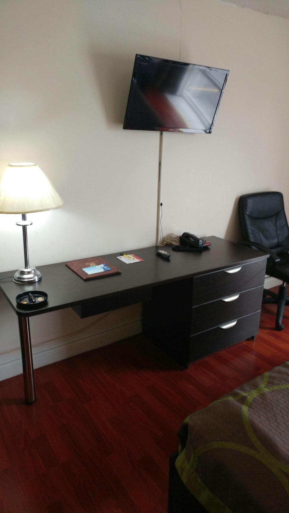 Hotel Super 8 By Wyndham Cambridge/Kitchener/Waterloo Area Extérieur photo