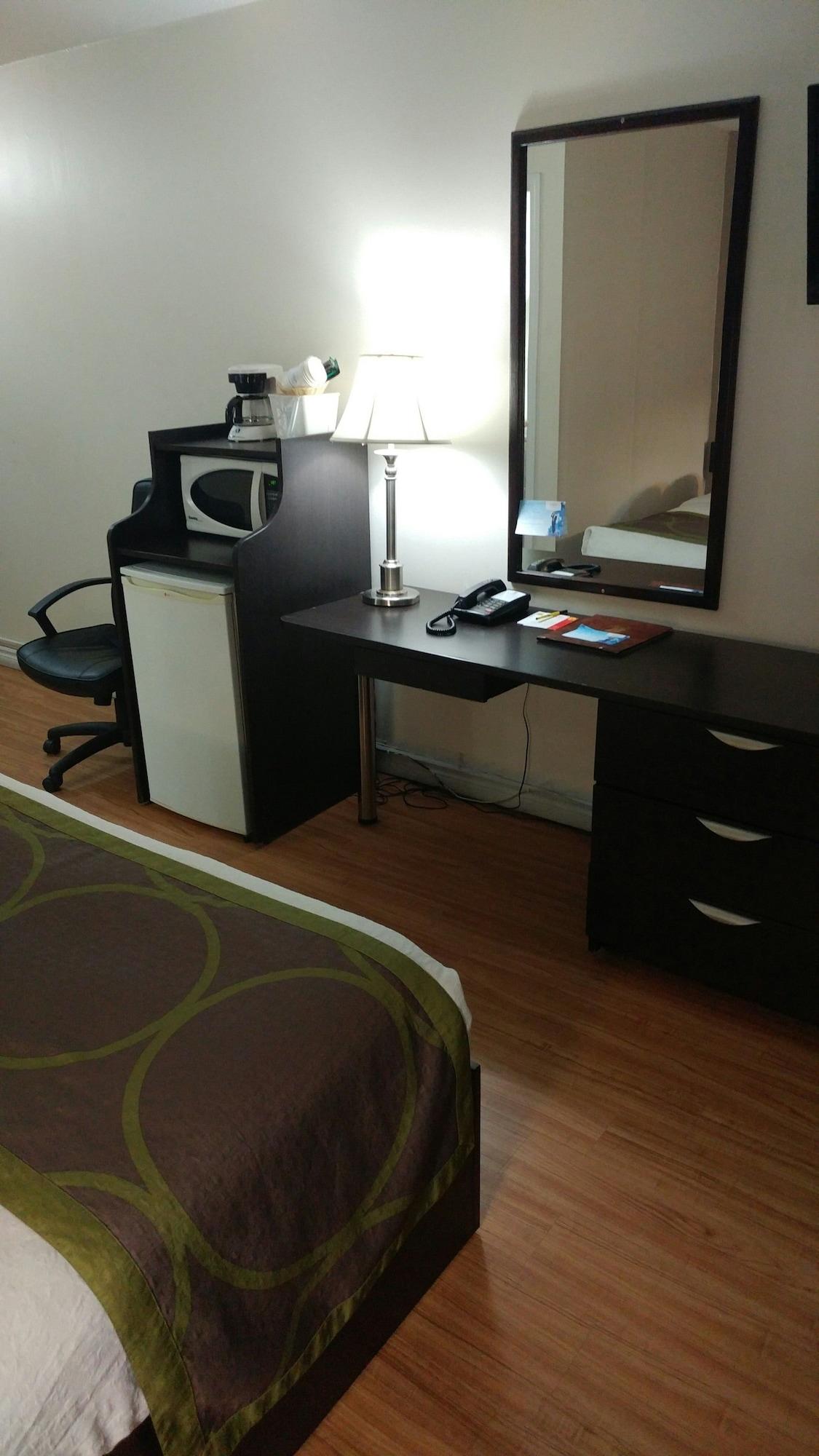 Hotel Super 8 By Wyndham Cambridge/Kitchener/Waterloo Area Extérieur photo